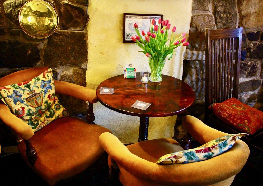 The Whitestonecliffe Inn Sutton  ภายนอก รูปภาพ